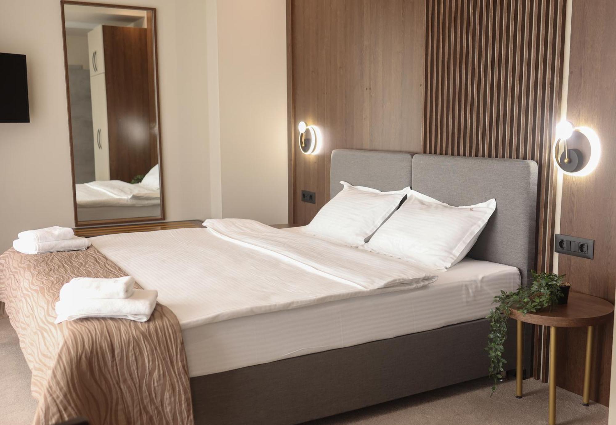 Sonio Boutique Hotel Mamaia Ngoại thất bức ảnh