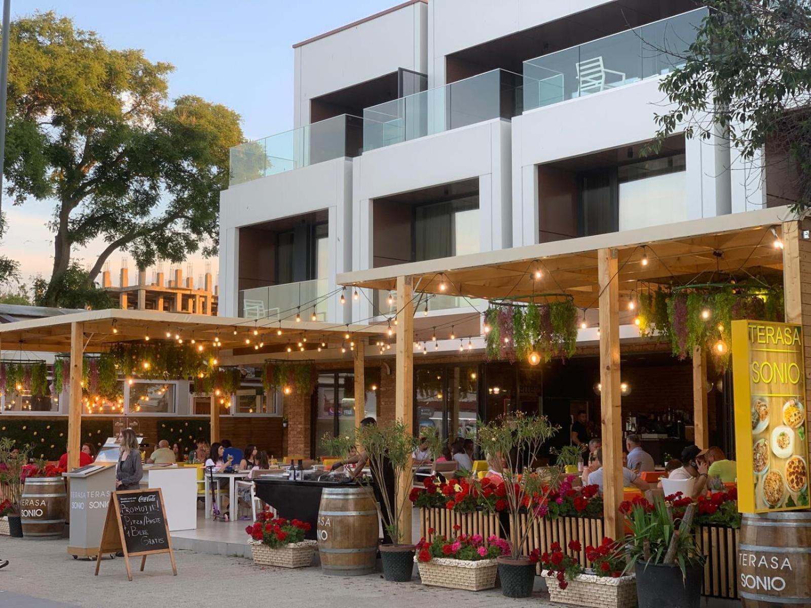 Sonio Boutique Hotel Mamaia Ngoại thất bức ảnh